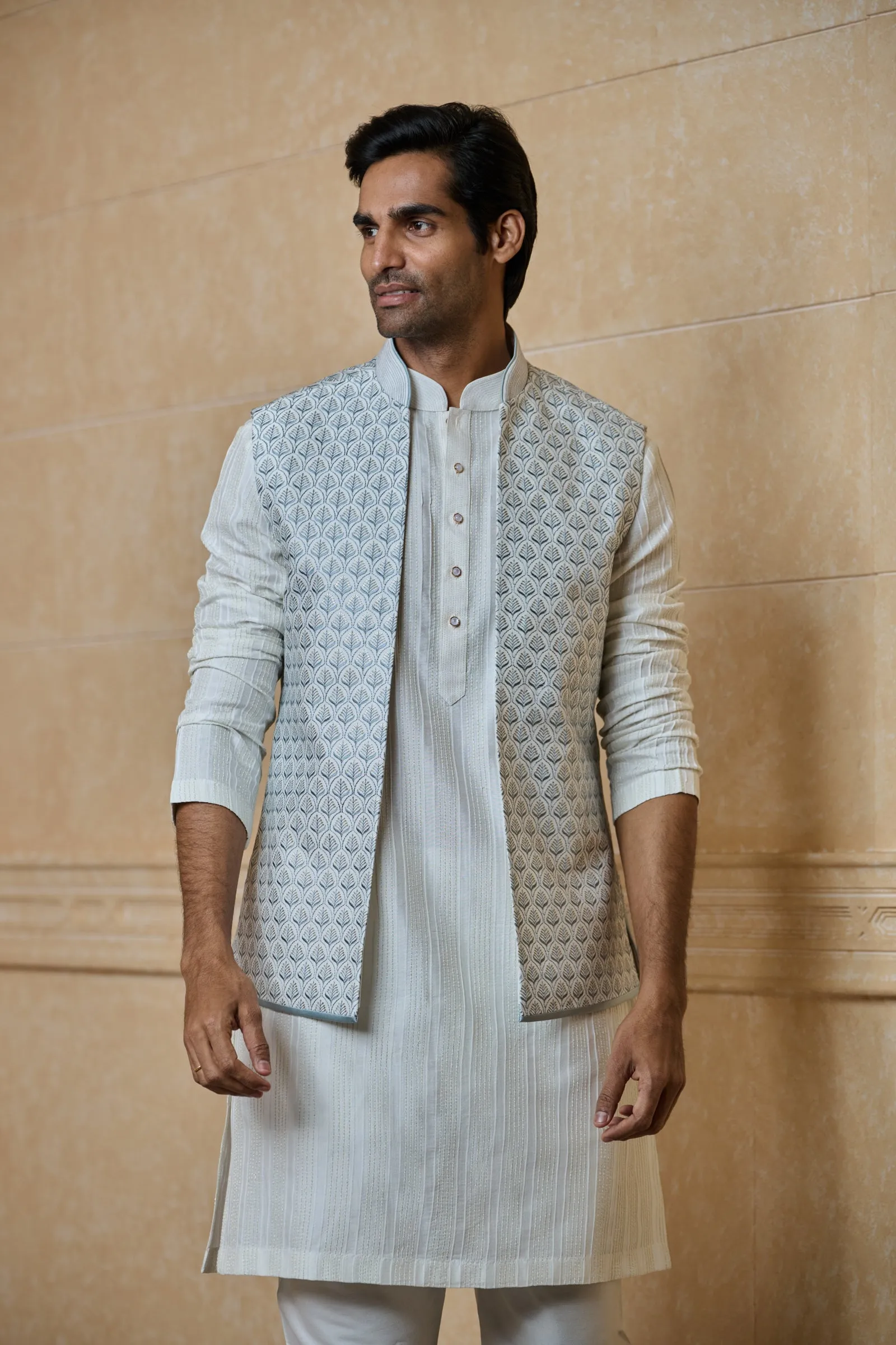 All Over Embroidered Kurta Bundi Set