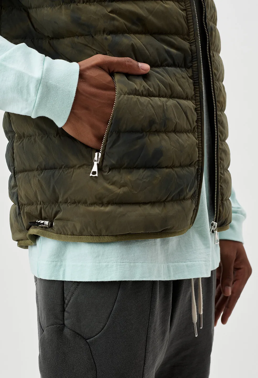 Chamberlin Down Vest / Evergreen Camo