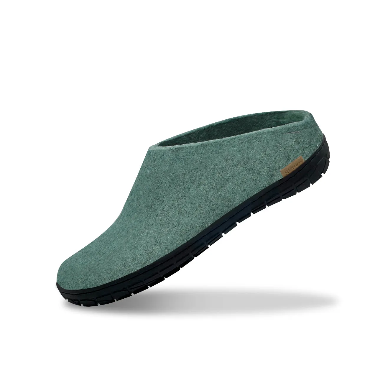 Slip-on with natural rubber sole - black - North Sea